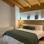 Casa El Jardín Vertical Con 5 Y Un Salón Comedor Сasa de vacaciones Villaverde-Penahorada