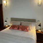 Casa El Jardín Vertical Con 5 Y Un Salón Comedor * Villaverde-Penahorada