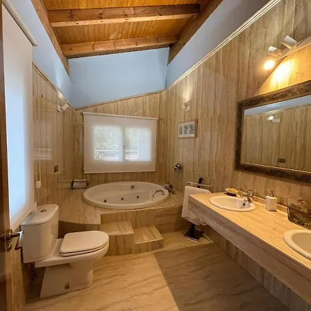 Casa El Jardin Vertical Con 5 Y Un Salon Comedor Ferienhaus Villaverde-Penahorada