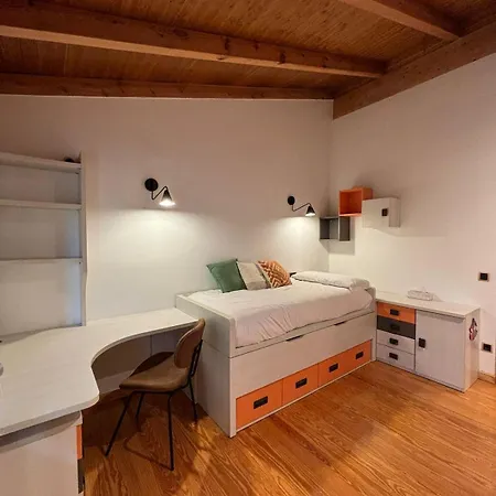 Casa El Jardin Vertical Con 5 Y Un Salon Comedor Ferienhaus Villaverde-Penahorada