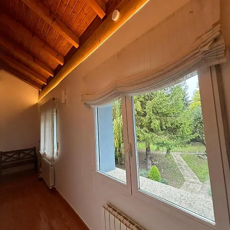 Ferienhaus Casa El Jardin Vertical Con 5 Y Un Salon Comedor Villaverde-Penahorada