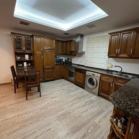 Ferienhaus Casa El Jardin Vertical Con 5 Y Un Salon Comedor