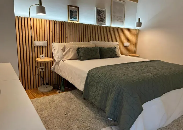 Casa El Jardin Vertical Con 5 Y Un Salon Comedor *