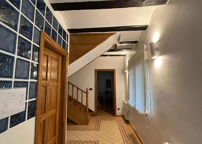 Casa El Jardin Vertical Con 5 Y Un Salon Comedor * Villaverde-Penahorada