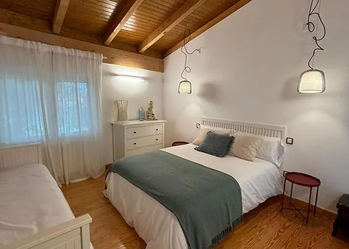 Casa El Jardin Vertical Con 5 Y Un Salon Comedor 펜션 *