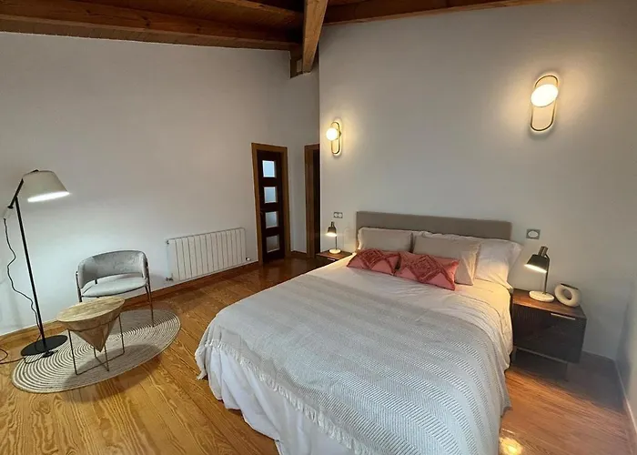 Casa El Jardin Vertical Con 5 Y Un Salon Comedor 펜션 Villaverde-Penahorada