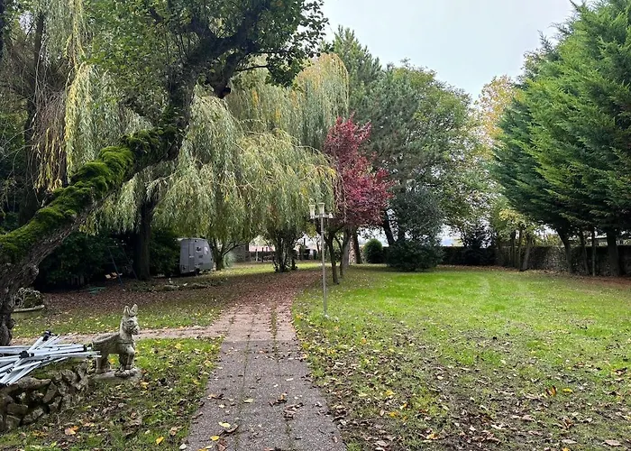 Casa El Jardin Vertical Con 5 Y Un Salon Comedor *