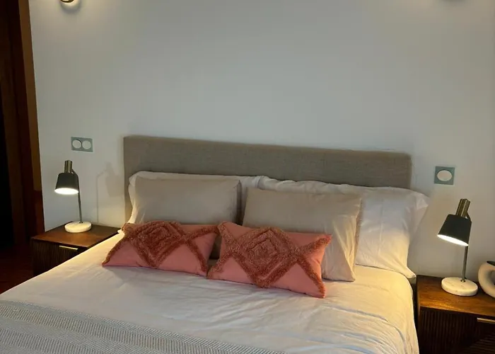 Casa El Jardin Vertical Con 5 Y Un Salon Comedor * Villaverde-Penahorada