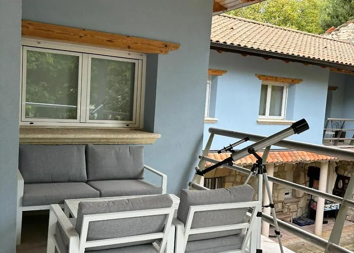 Casa El Jardin Vertical Con 5 Y Un Salon Comedor