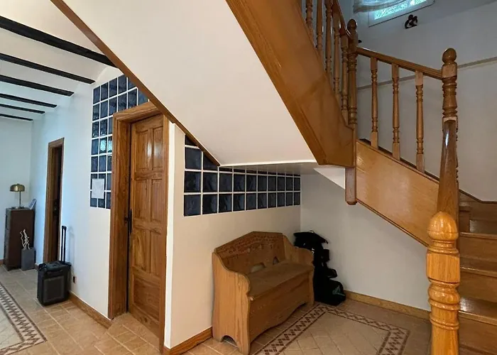 Casa El Jardin Vertical Con 5 Y Un Salon Comedor