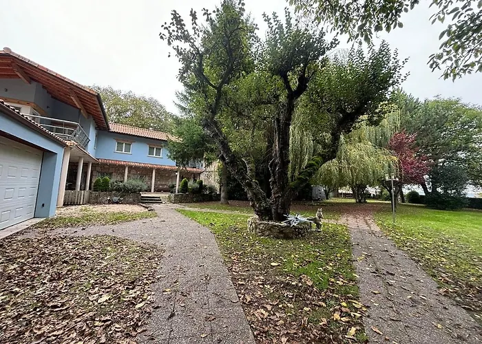 Casa El Jardin Vertical Con 5 Y Un Salon Comedor * Villaverde-Penahorada