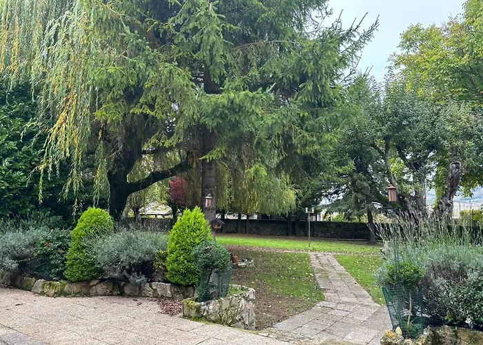 Casa El Jardin Vertical Con 5 Y Un Salon Comedor